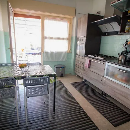 La Terrazza Del Vecchio Borgo Πανσιόν Παλέρμο